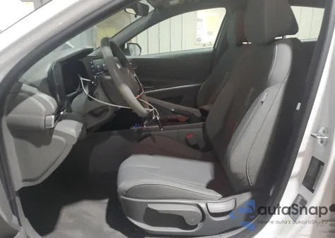 2021 Hyundai Elantra Sel from USA, damaged, VIN 5NPLM4AG8MH008392